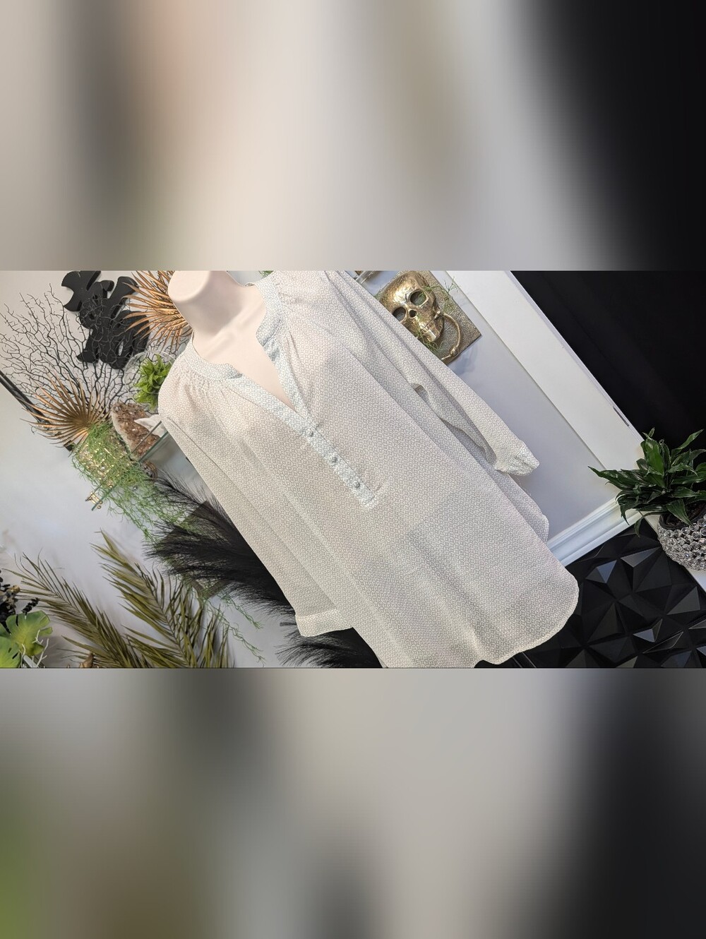 Rose & Olive Sheer Button Blouse 1X